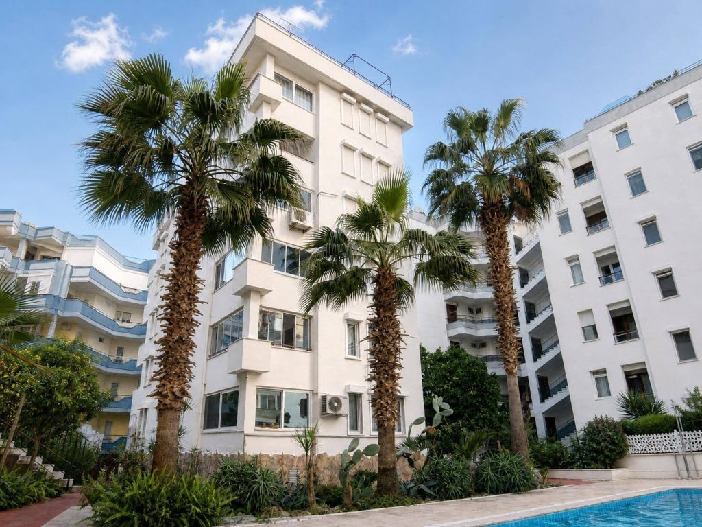 Møbleret 2+1-lejlighed til salg i Mahmutlar, Alanya – kun 150 meter fra stranden